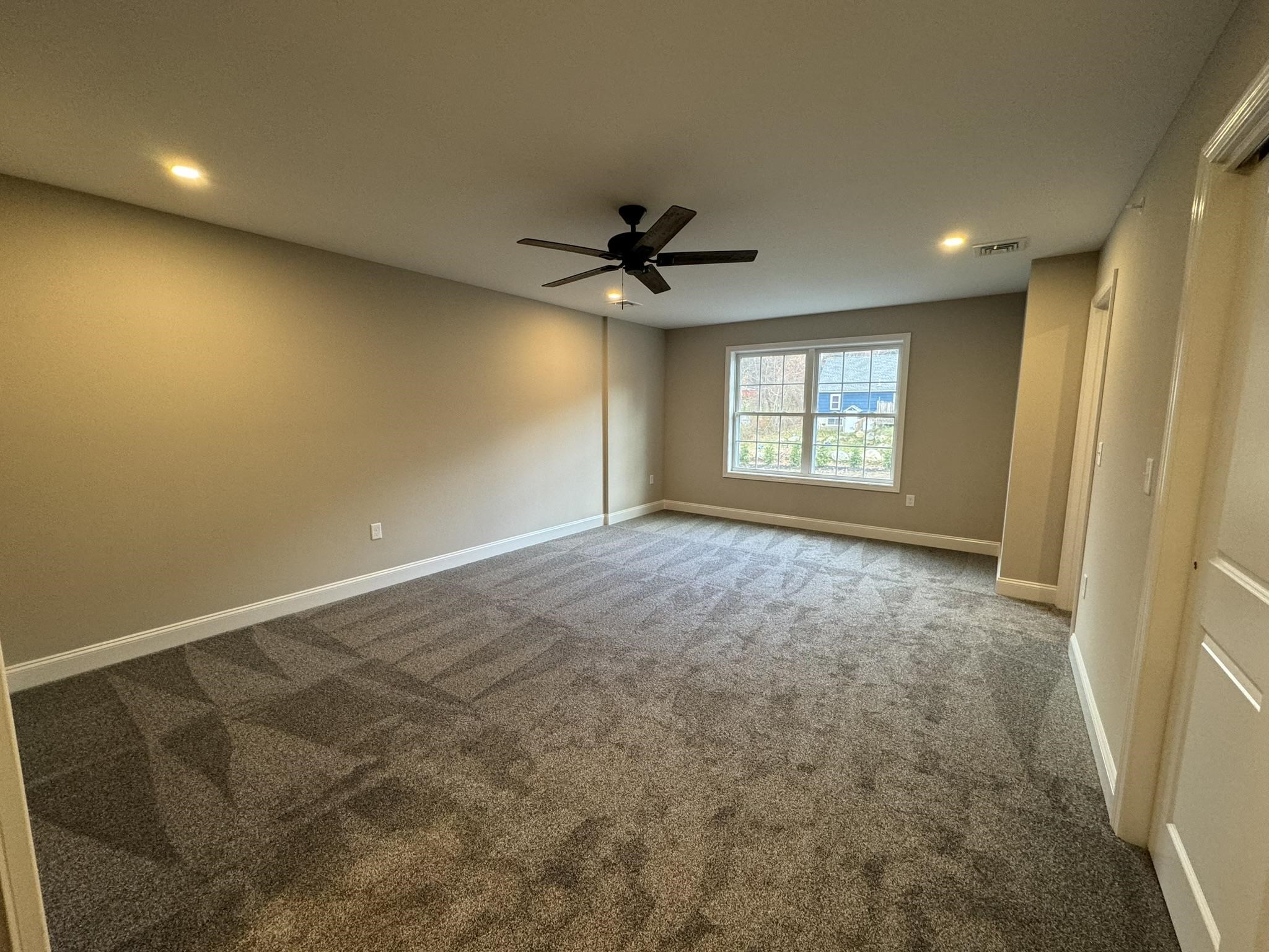 108 Mammoth Road, Unit B Hooksett, NH 03106 - Photo 11 of 25