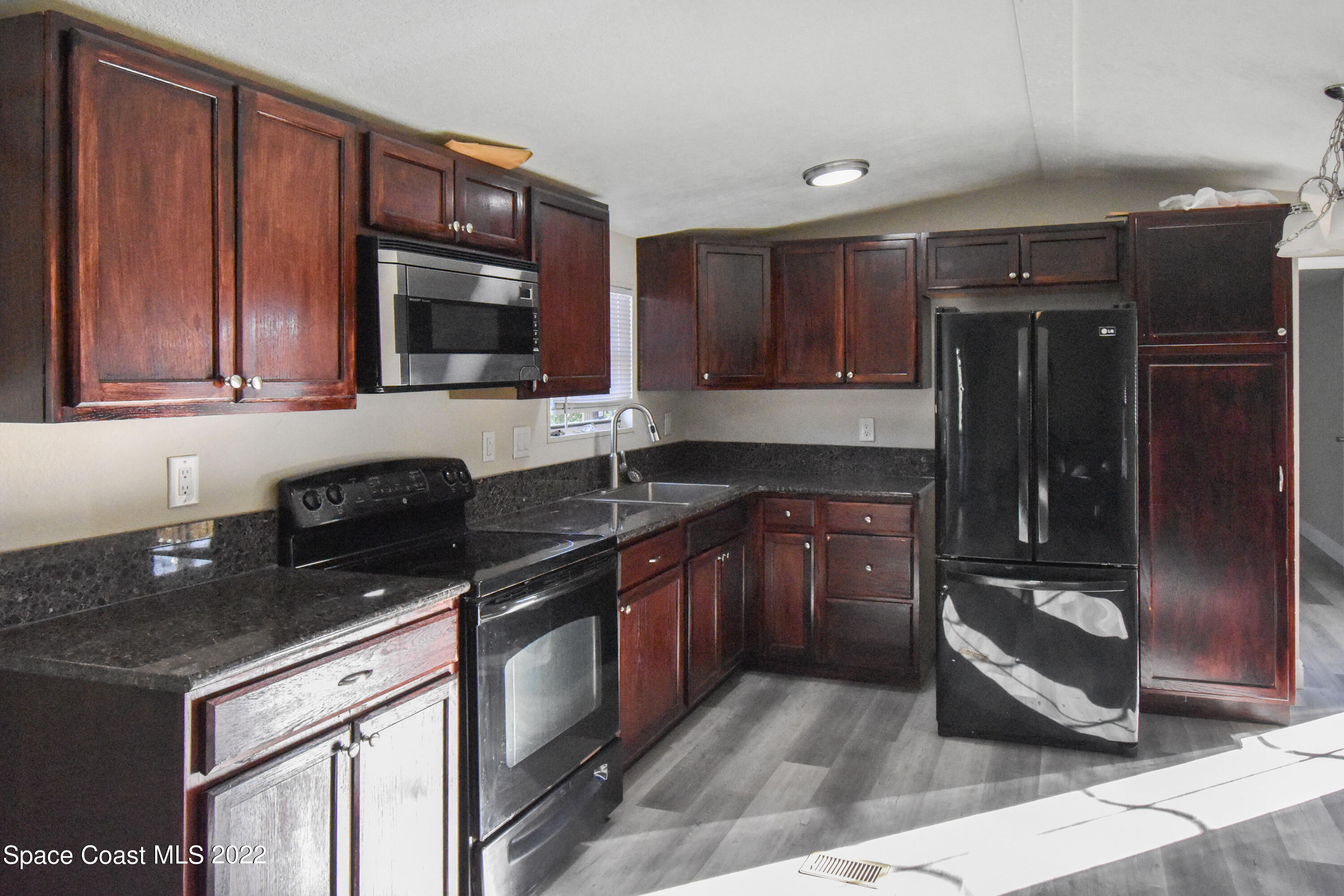 3228 Beacon Road Mims, FL 32754 - Photo 19 of 19 DSC_0046
