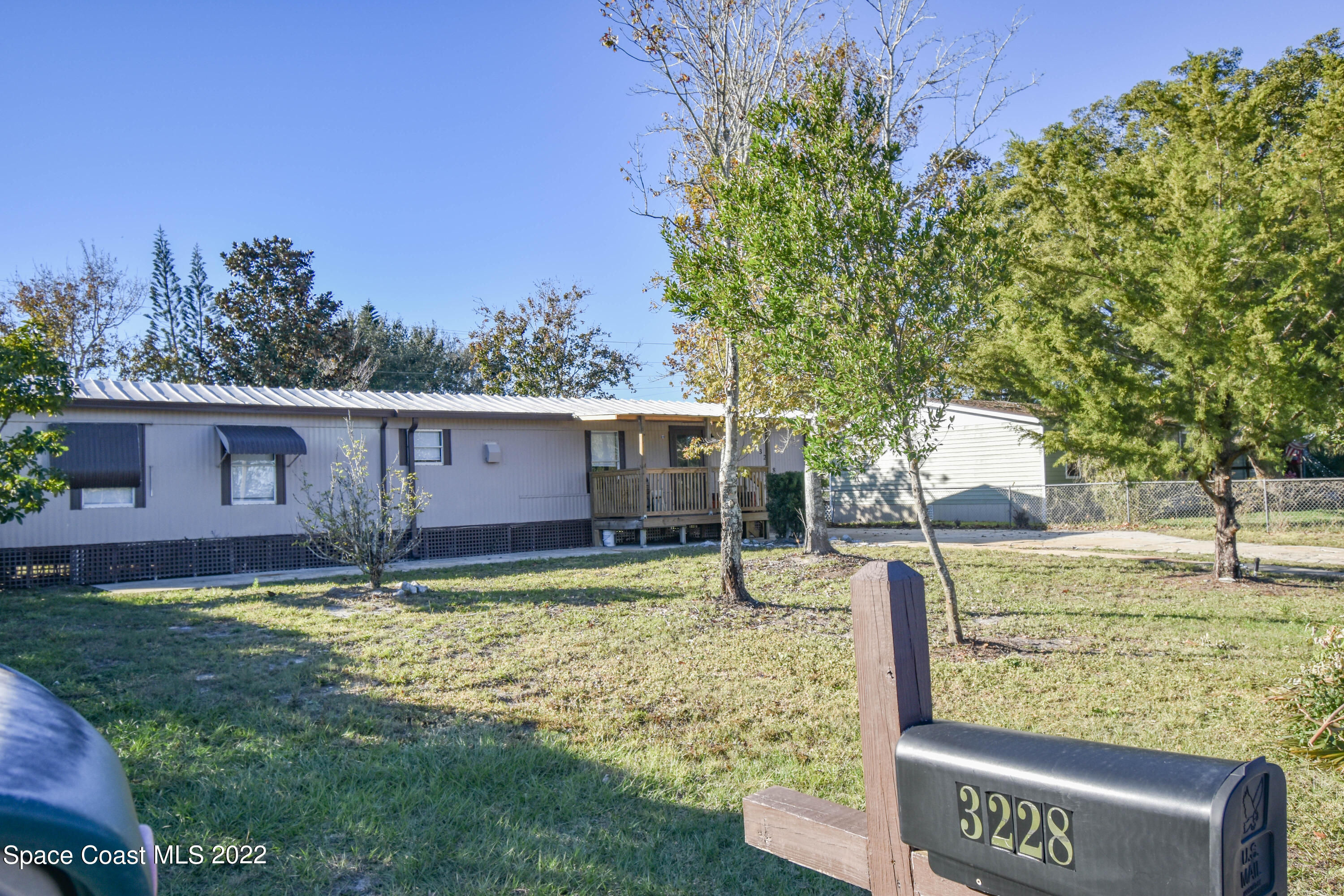 3228 Beacon Road Mims, FL 32754 - Photo 2 of 19 DSC_0026