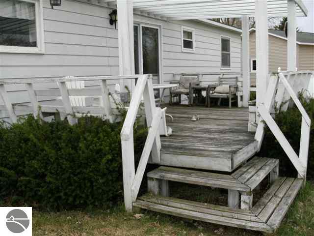 2253 Tamara Road Kalkaska, MI 49646 - Photo 4 of 19 1727915-3.JPG