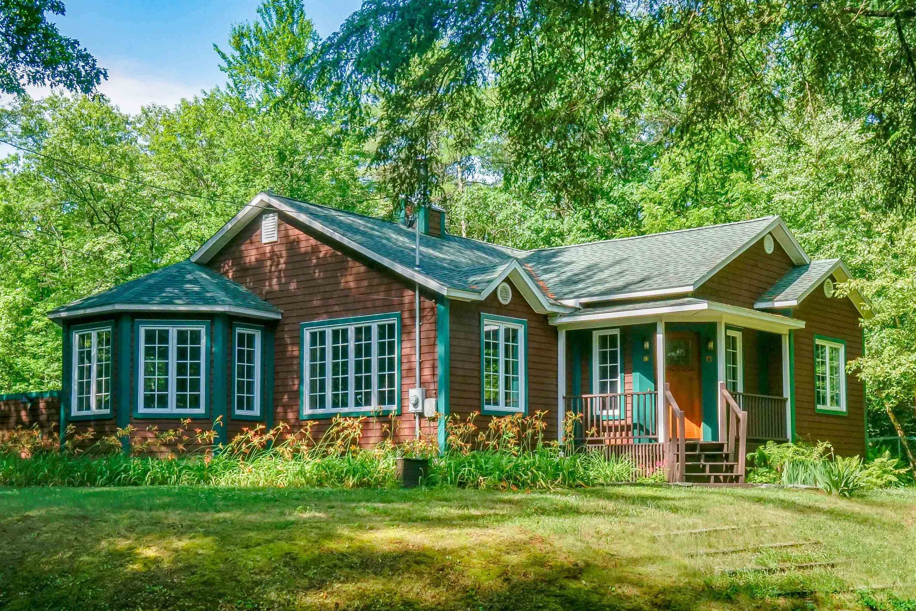 278 Clothespin Bridge Road Webster, NH 03303 - Photo 1 of 34