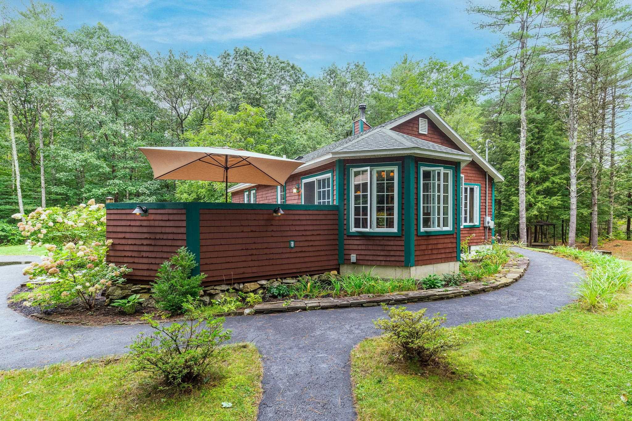 278 Clothespin Bridge Road Webster, NH 03303 - Photo 3 of 34