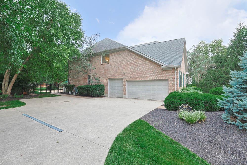 7859 Keller Road Cincinnati, OH 45243 - Photo 46 of 63