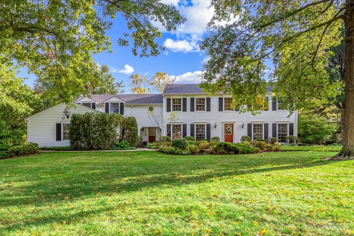 1485 Turkey Trail Inverness, IL 60067 - Photo 1 of 49 Gallery Image 1