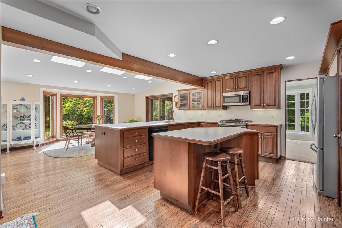 1485 Turkey Trail Inverness, IL 60067 - Photo 7 of 49 Gallery Image 7