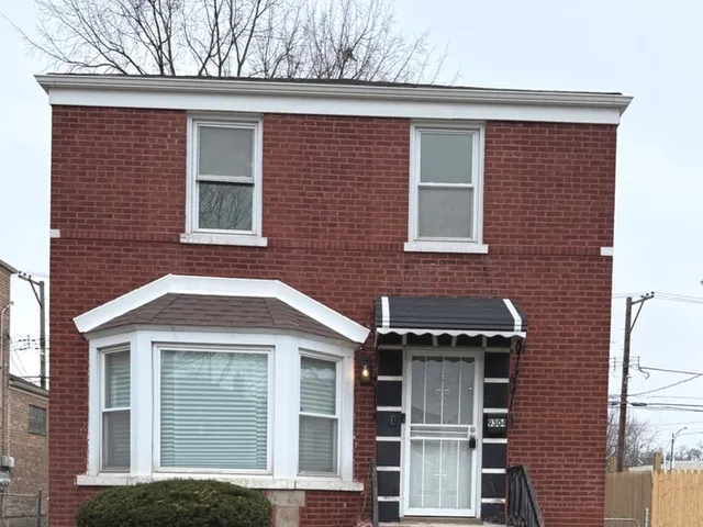 $2,500 | 9304 South Justine Street, Chicago, IL 60620