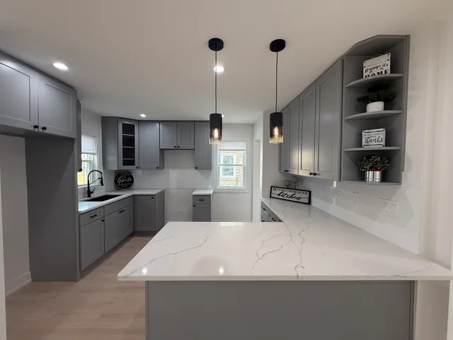 $2,500 | 9304 South Justine Street, Chicago, IL 60620