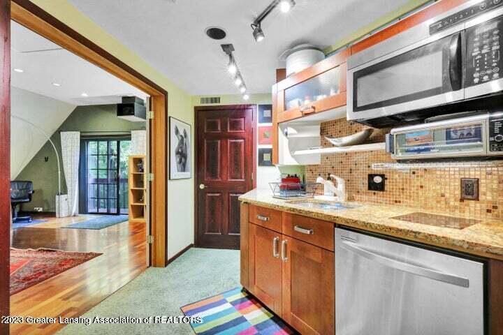910 Jolly Road Okemos, MI 48864 - Photo 4 of 62 20220719195246642301000000-o