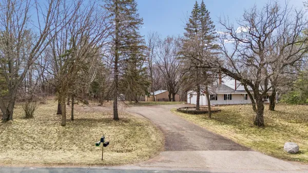 $549,900 | 6325 Wood Hill Lane, Maple Plain, MN 55359