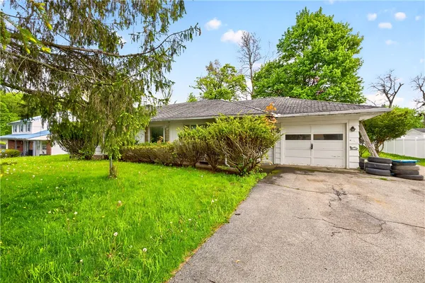 $114,900 | 123 Lea Drive, Arcadia, NY 14513