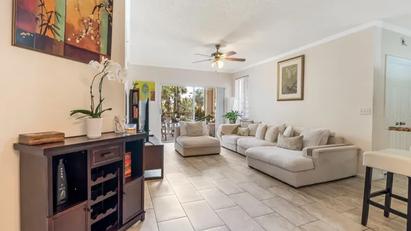 $2,700 | 11737 West Atlantic Boulevard, Unit 621, Coral Springs, FL 33071