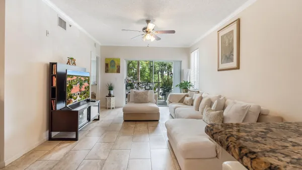 $2,700 | 11737 West Atlantic Boulevard, Unit 621, Coral Springs, FL 33071