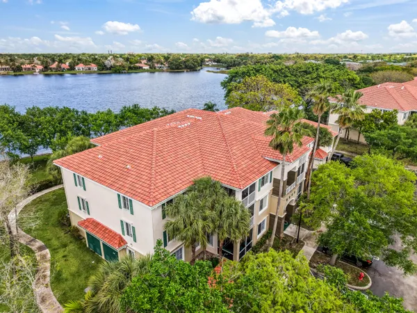 $2,700 | 11737 West Atlantic Boulevard, Unit 621, Coral Springs, FL 33071