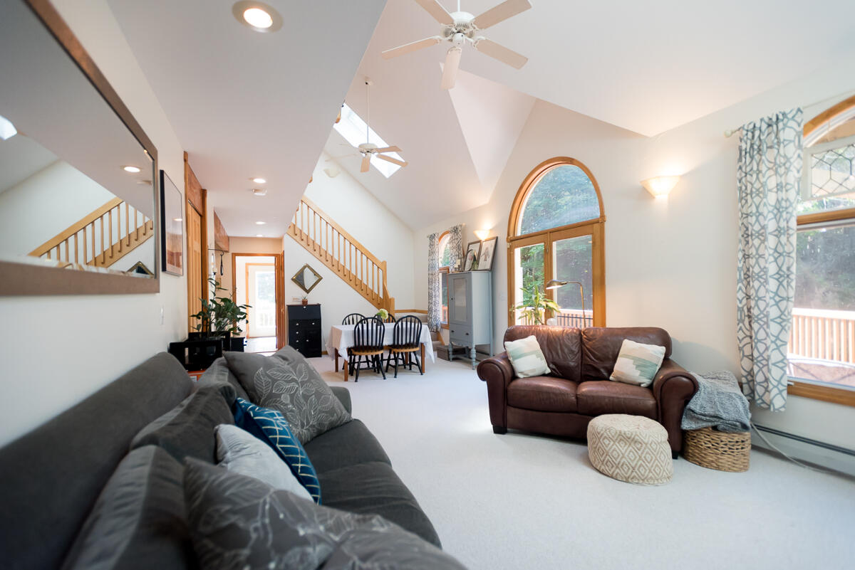 49 Rose Ridge Way Buxton, ME 04093 - Photo 8 of 65 09062022_49RoseRidgeWay_0005