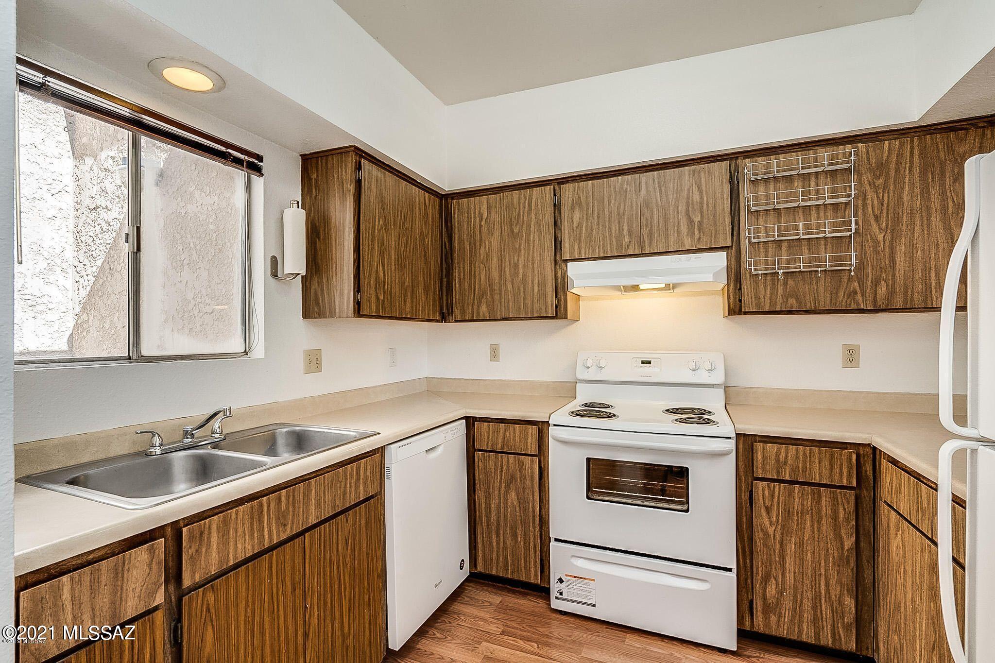 3750 North Country Club Road, Unit 41 Tucson, AZ 85716 - Photo 7 of 25
