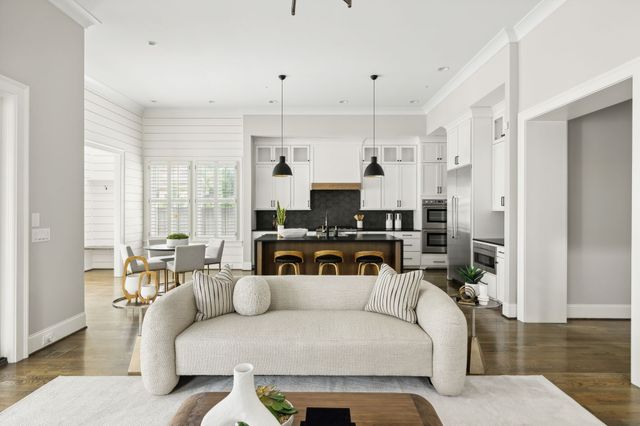 $2,300,000 | 2116 19th Avenue South, Nashville, TN 37212