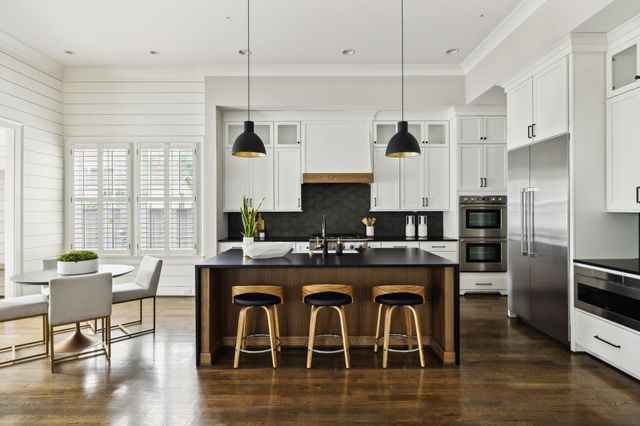 $2,300,000 | 2116 19th Avenue South, Nashville, TN 37212