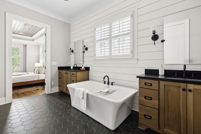 $2,300,000 | 2116 19th Avenue South, Nashville, TN 37212