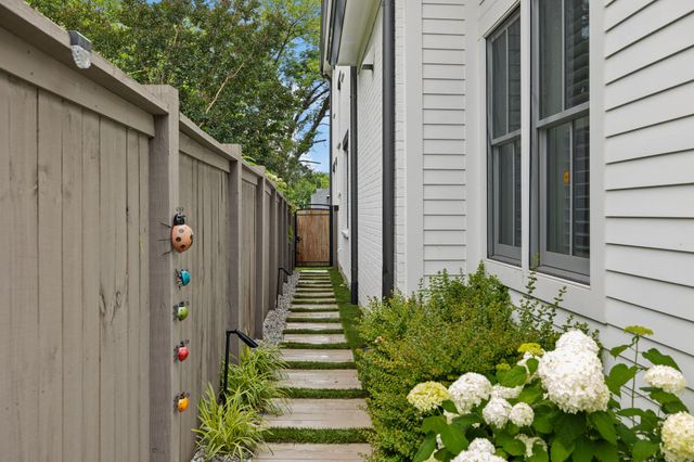 $2,300,000 | 2116 19th Avenue South, Nashville, TN 37212