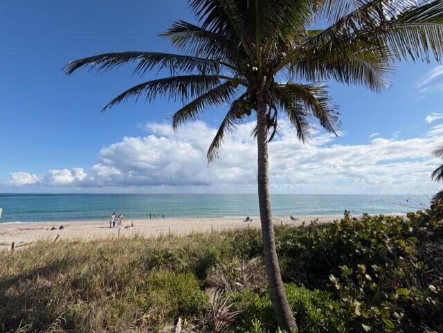 1180 South Ocean Boulevard, Unit 63 Boca Raton, FL 33432 - Photo 14 of 16 1180 S OCEAN BLVD #6C