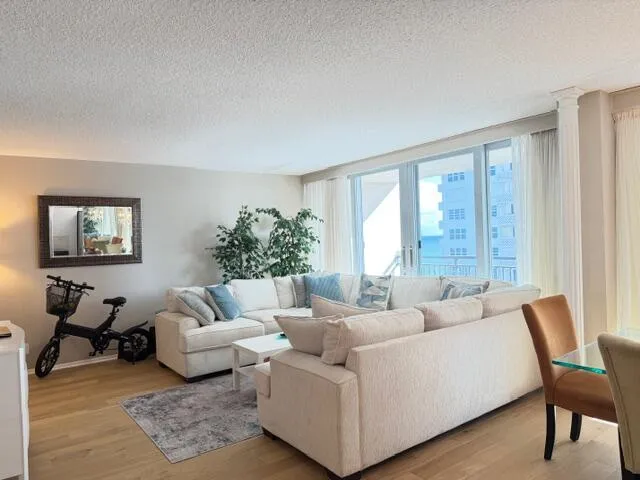 $3,750 | 1180 South Ocean Boulevard, Unit 63, Boca Raton, FL 33432