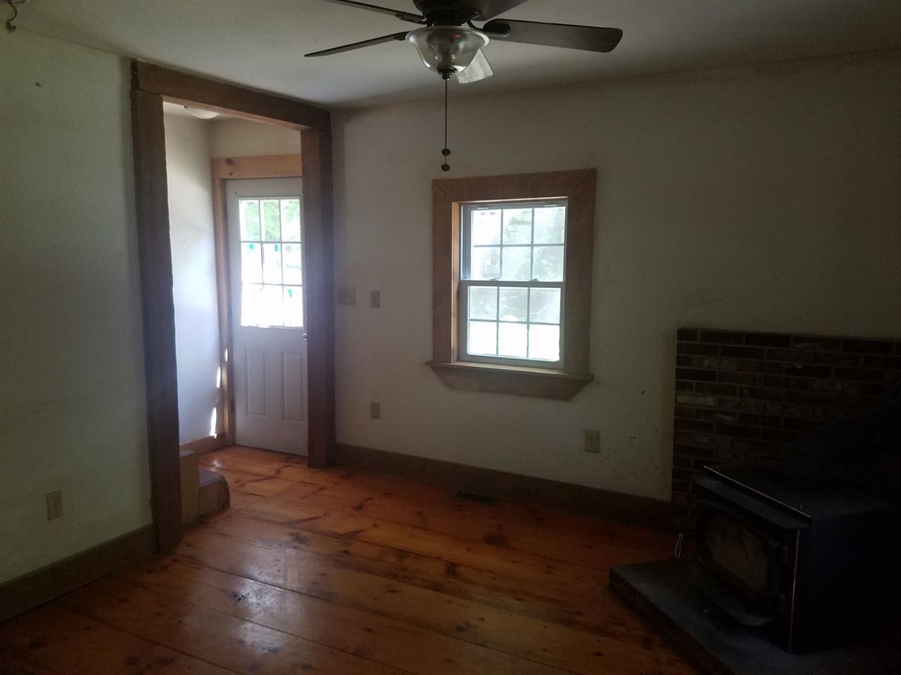 129 Kearsarge Mountain Road Warner, NH 03278 - Photo 5 of 11 Gallery Image 5