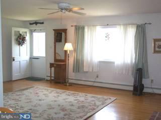 6025 Upper Ridge Road Green Lane, PA 18054 - Photo 3 of 6