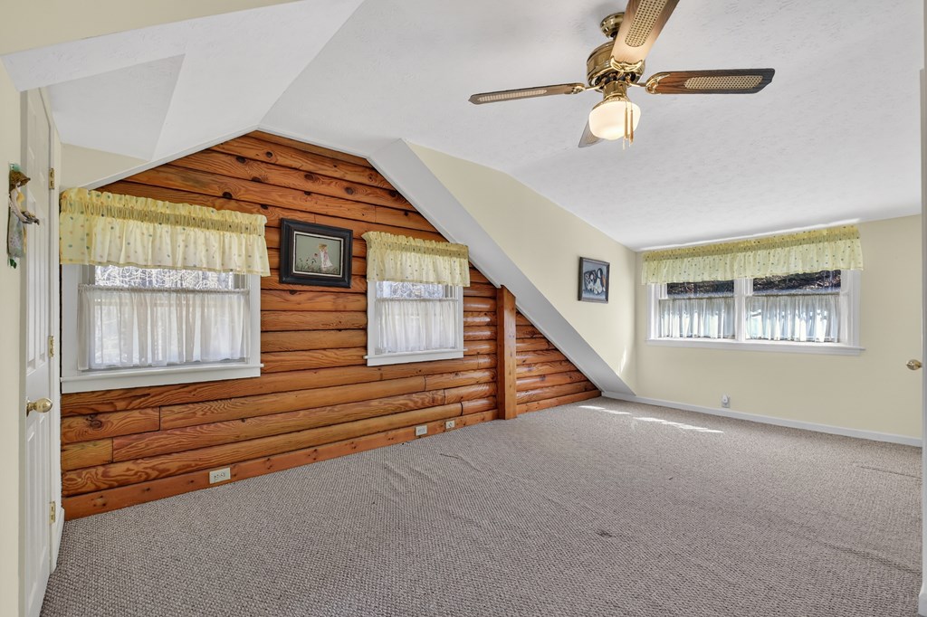 7233 Shakerag Road Ellijay, GA 30540 - Photo 38 of 117 a view of an entryway with a hall