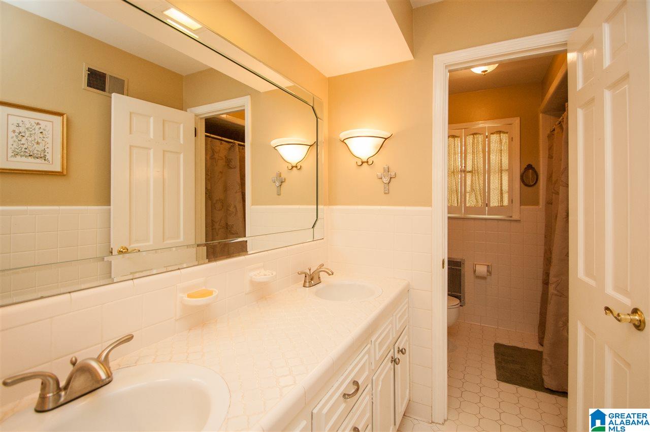 3560 Spring Valley Road Birmingham, AL 35223 - Photo 23 of 37