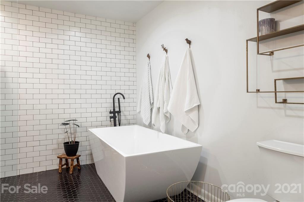 226 Post Oak Road Charlotte, NC 28270 - Photo 17 of 35 Gallery Image 17