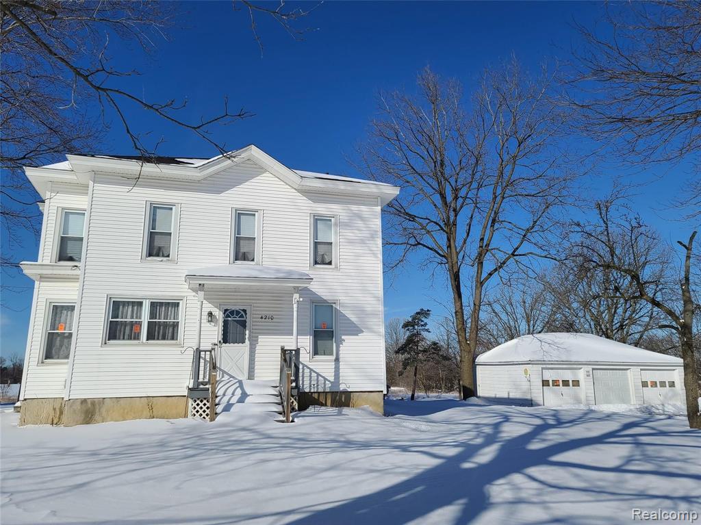 4210 South Genesee Road Grand Blanc, MI 48439 - Photo 2 of 34