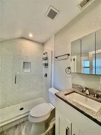 $2,550 | 111 West Amelia Avenue, Tampa, FL 33602