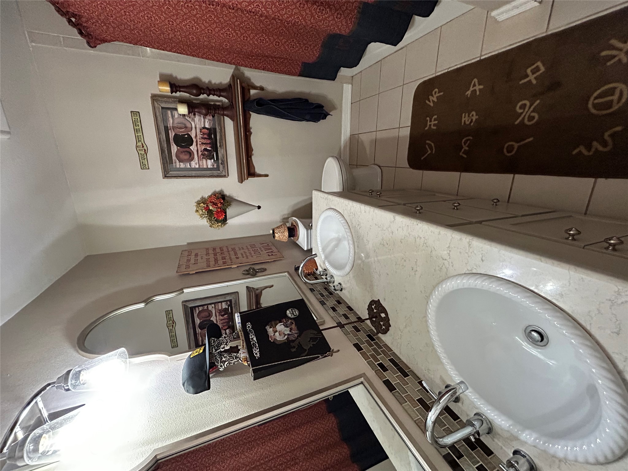 15892 Wood Road Holland, TX 76534 - Photo 22 of 34 Hall bath