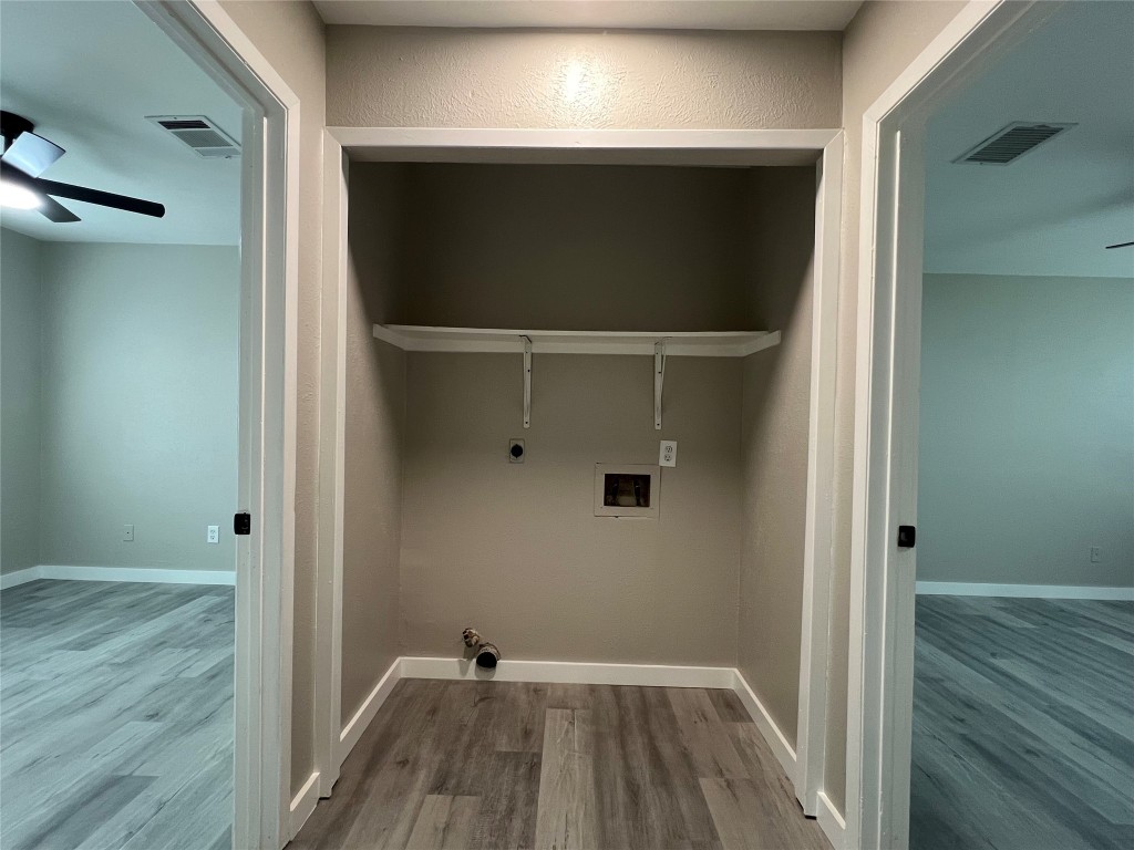 10510 Little Pebble Drive, Unit B Austin, TX 78758 - Photo 13 of 15 a view of a walk in closet