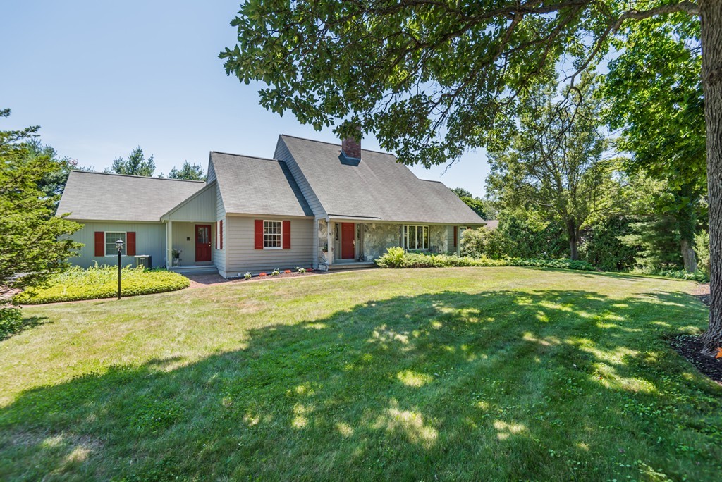 92 Dascomb Road Andover, MA 01810 - Photo 1 of 30 Gallery Image 1