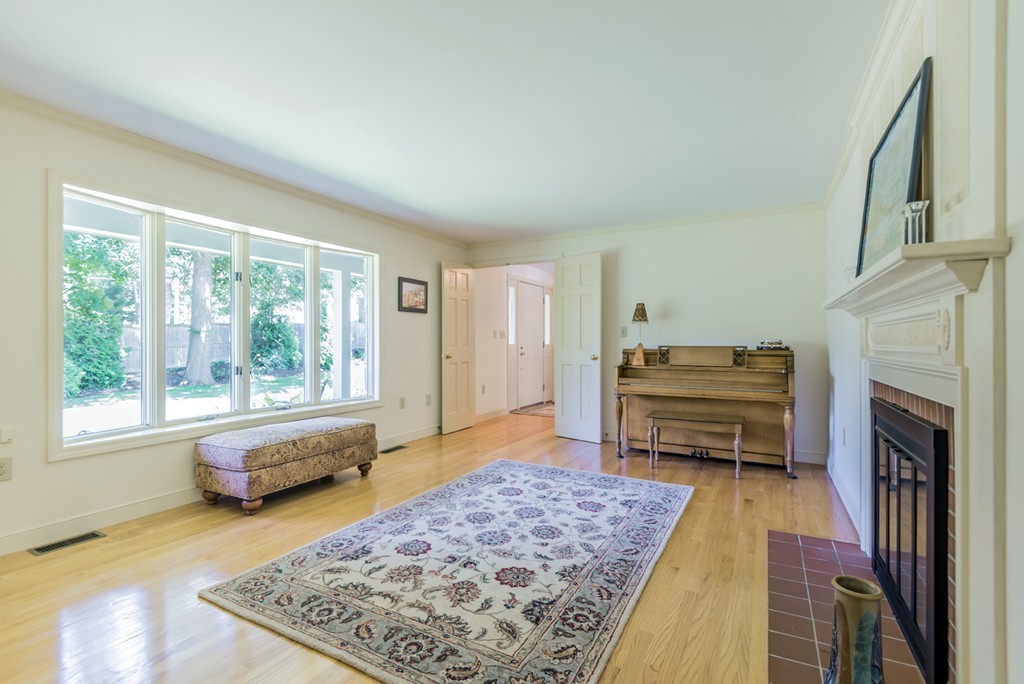 92 Dascomb Road Andover, MA 01810 - Photo 14 of 30 Gallery Image 14
