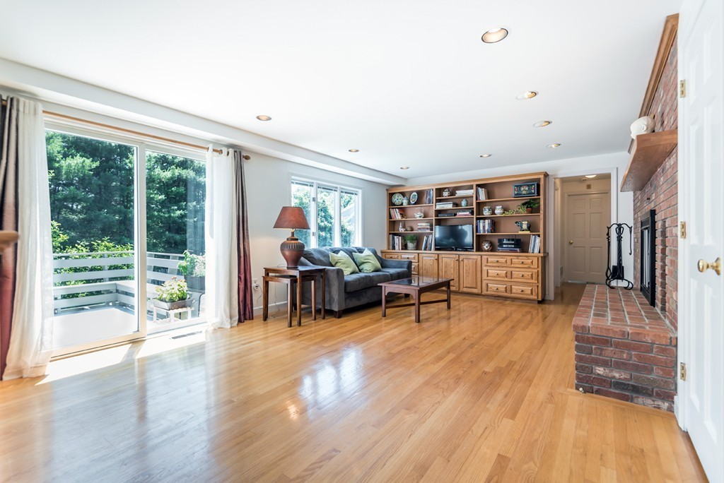 92 Dascomb Road Andover, MA 01810 - Photo 17 of 30 Gallery Image 17