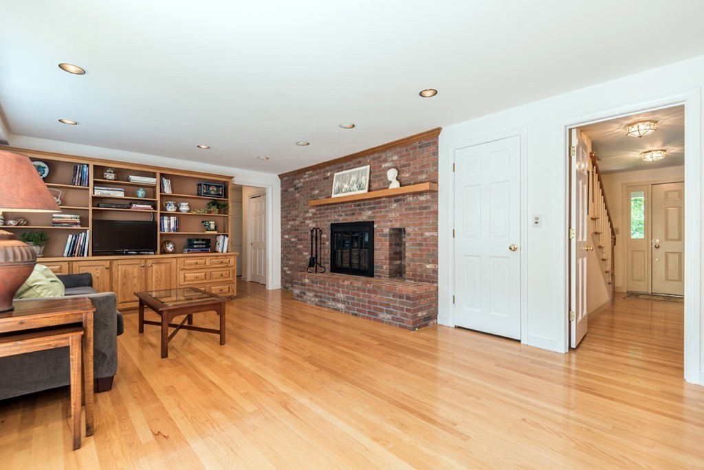 92 Dascomb Road Andover, MA 01810 - Photo 18 of 30 Gallery Image 18