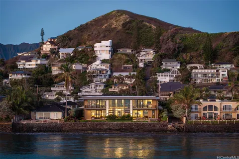 $15,000,000 | 766 Mokulua Drive, Kailua, HI 96734