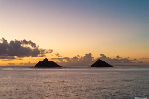 $15,000,000 | 766 Mokulua Drive, Kailua, HI 96734