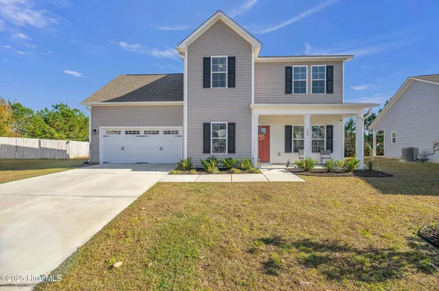 $338,400 | 106 Shagbark Court, Jacksonville, NC 28546