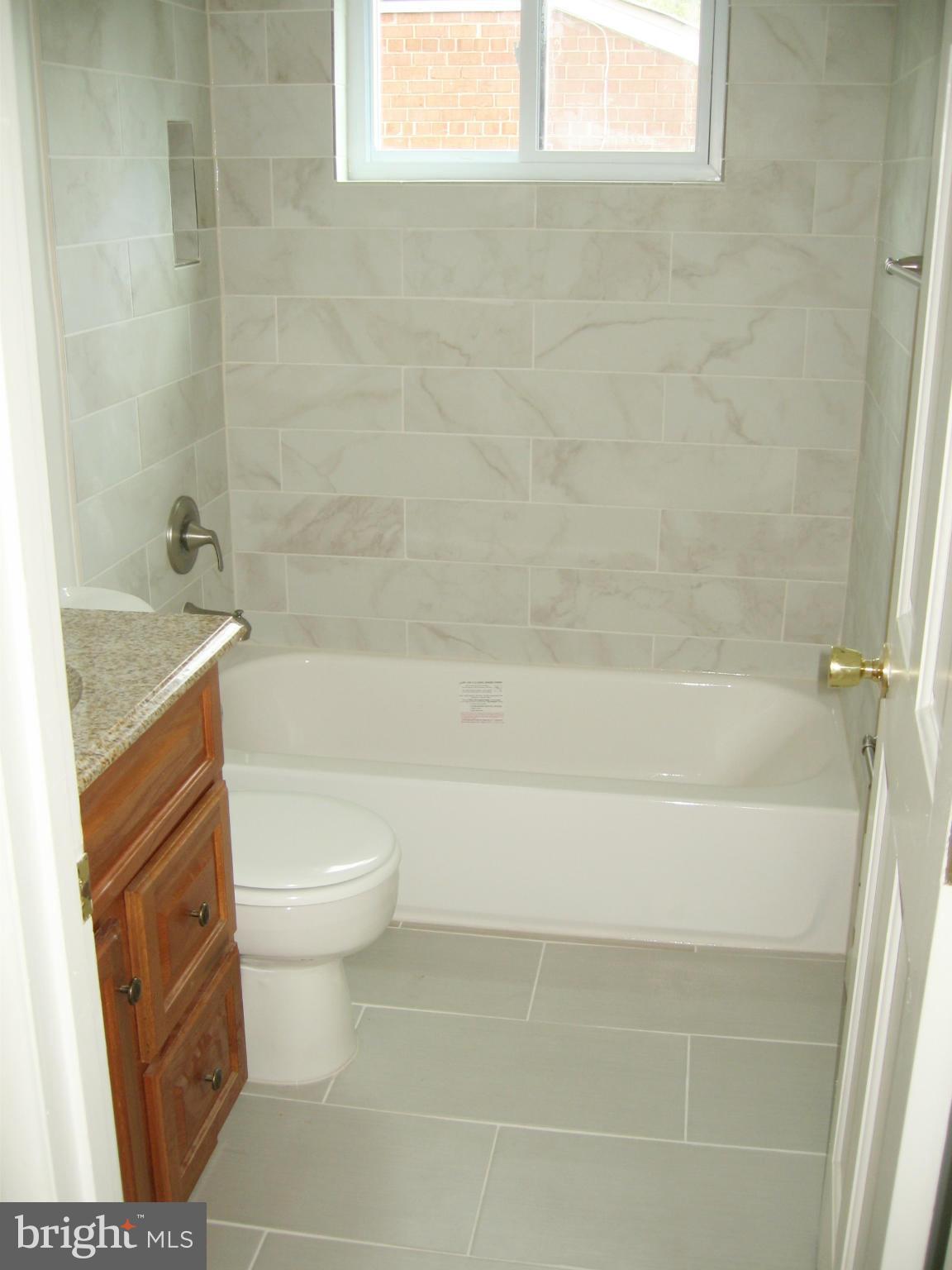 12805 Crisfield Road Silver Spring, MD 20906 - Photo 5 of 24 Bath