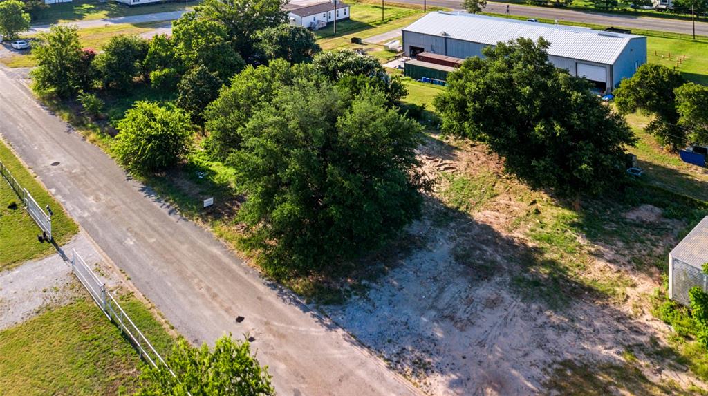 108 Angela Street Azle, TX 76020 - Photo 3 of 20