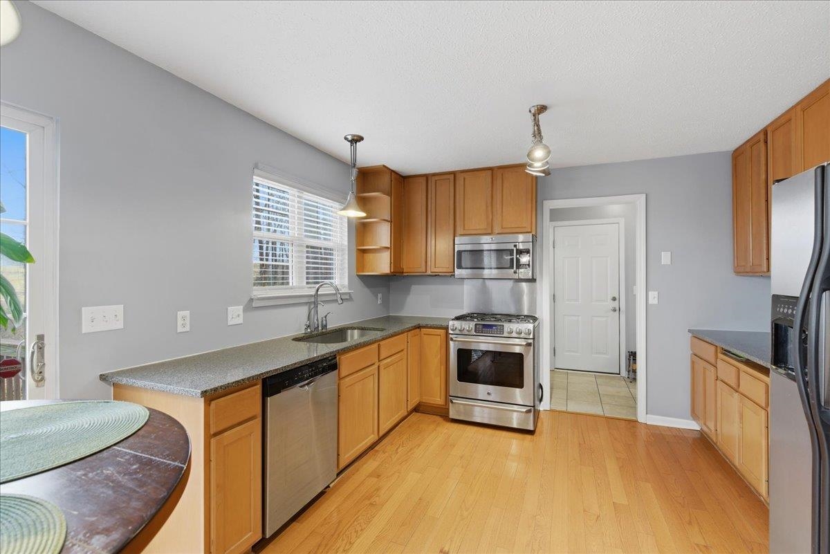 185 Commodore Drive Duncan, SC 29334 - Photo 8 of 41