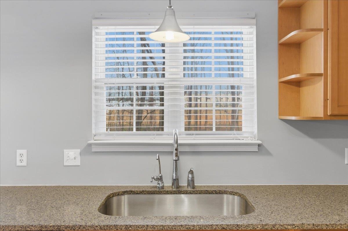 185 Commodore Drive Duncan, SC 29334 - Photo 10 of 41