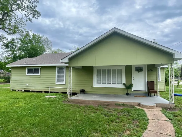 $1,570 | 500 North 8th Street, Richmond, TX 77469