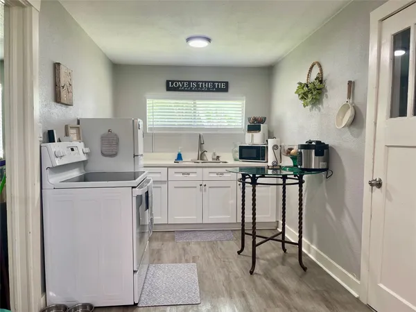 $1,570 | 500 North 8th Street, Richmond, TX 77469