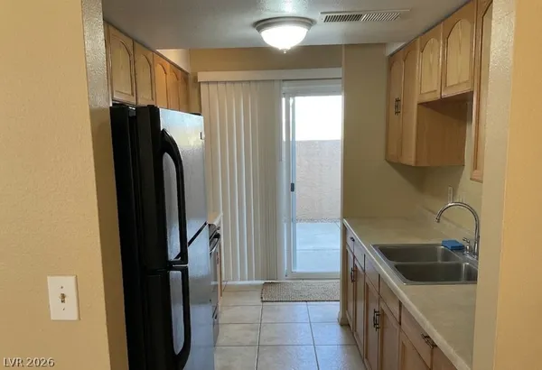 $999 | 3615 Kolendo Court, Unit A, Las Vegas, NV 89103