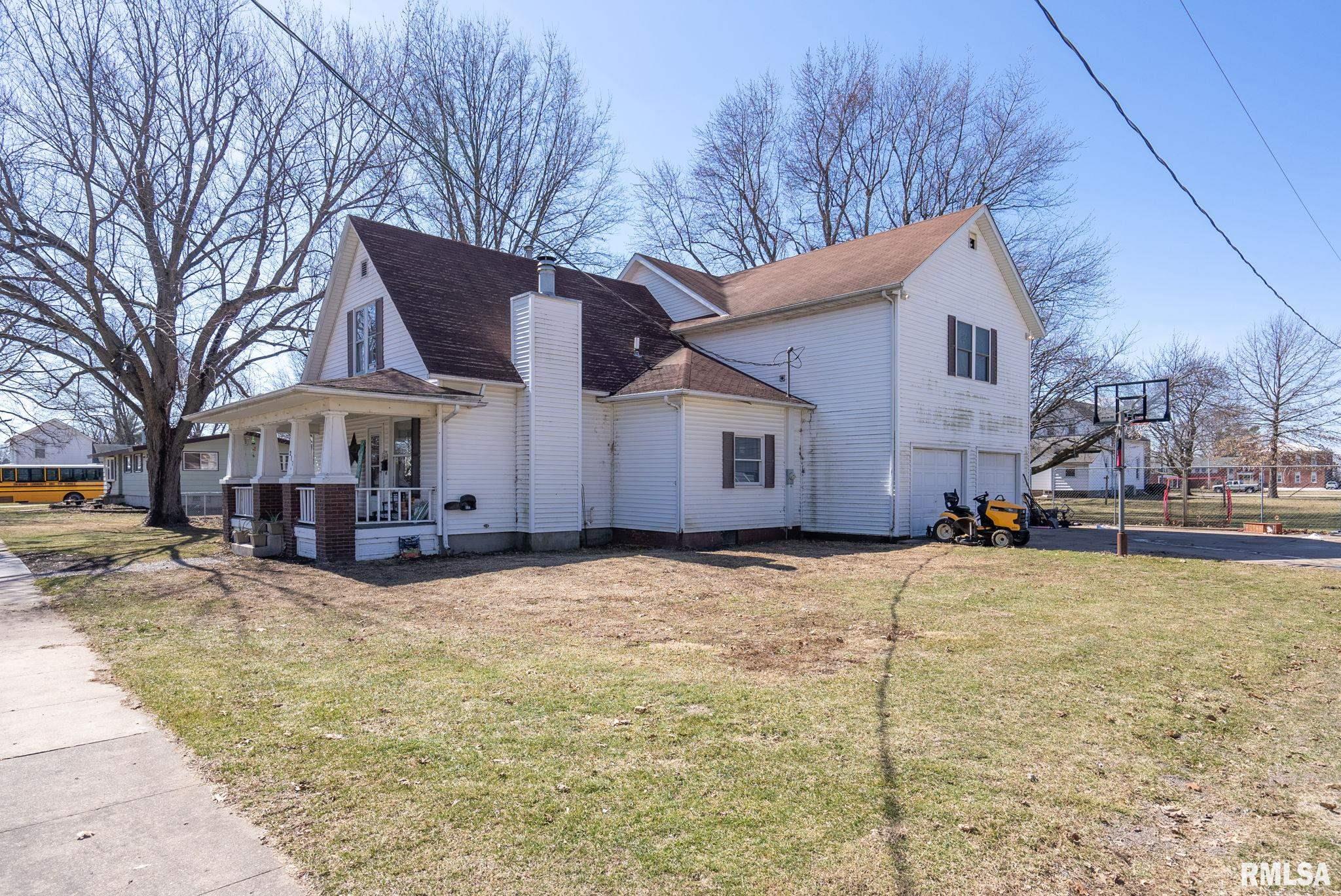 217 North 5th Avenue New Windsor, IL 61465 - Photo 2 of 34