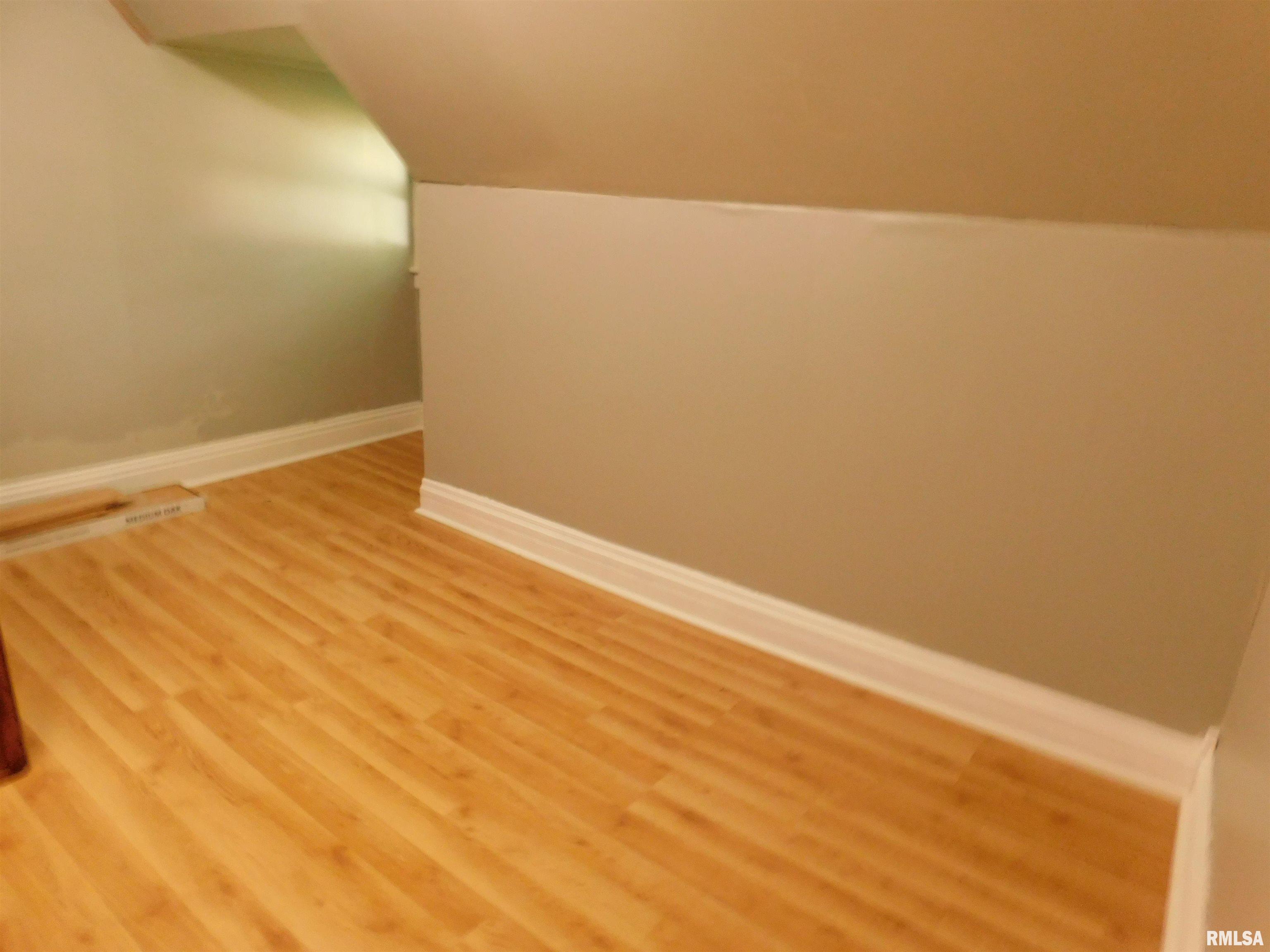 217 North 5th Avenue New Windsor, IL 61465 - Photo 27 of 34